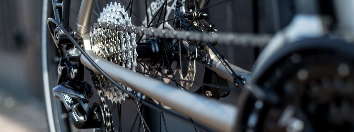 In 6 stappen zelf je achterderailleur afstellen