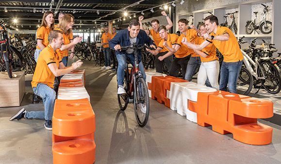 TEGEL-ALLE-ELEKTRISCHE-FIETSEN