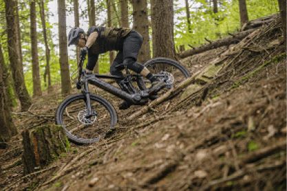 TEGEL-ELEKTRISCHE_MOUNTAINBIKES-ENDURO