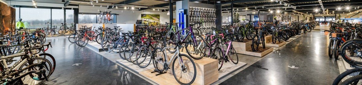 Showroom hoek racefietsen 12go Biking