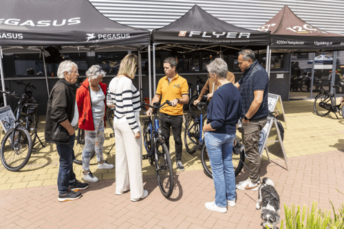 evenement-testdag-uitleg-bij-peagasus-tent