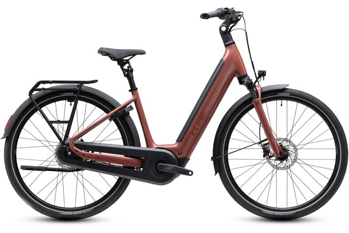 CUBE Supreme Hybrid Comfort Pro 600 2027  