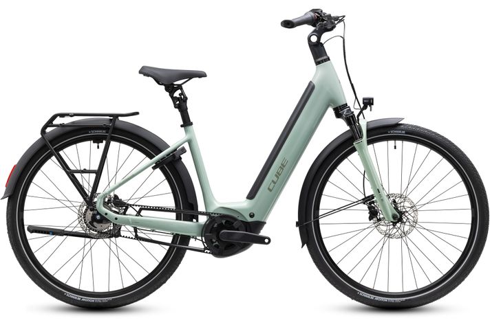 CUBE Supreme Hybrid Deluxe One 600 2027  