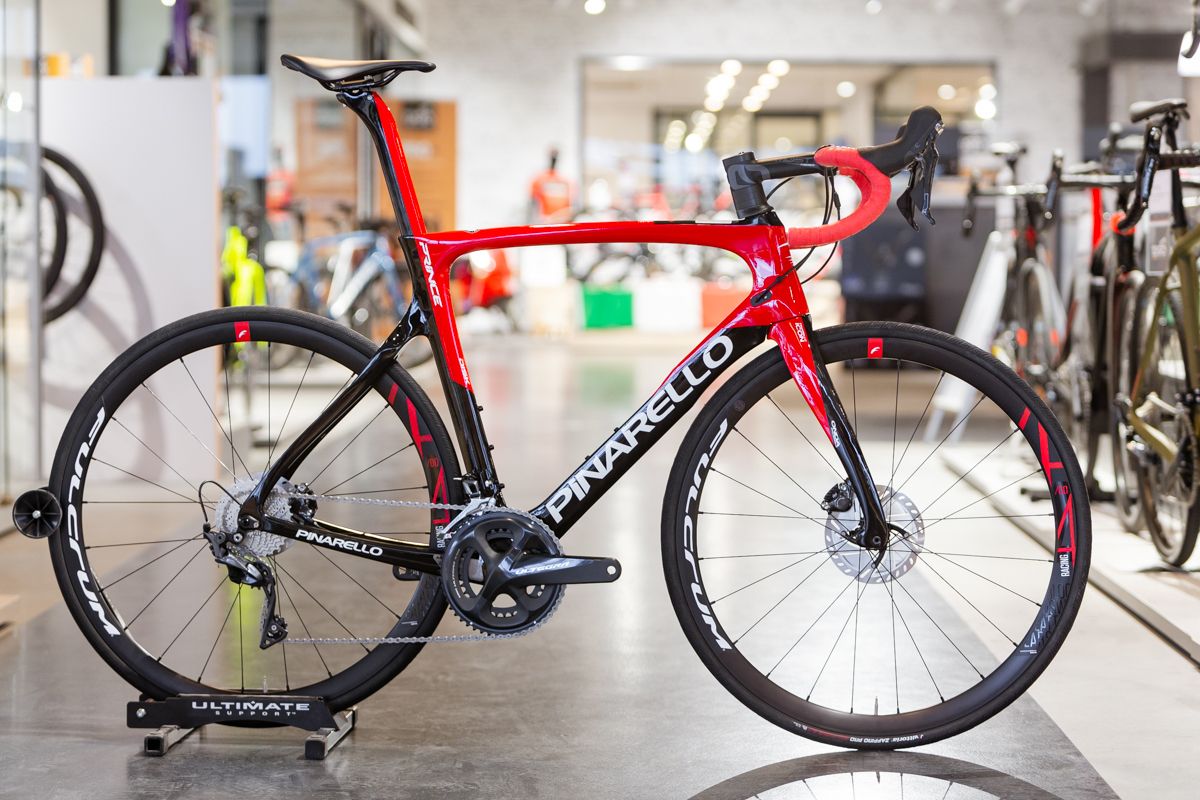 Pinarello Prince Disk Ultegra 2020 | 12GO Biking