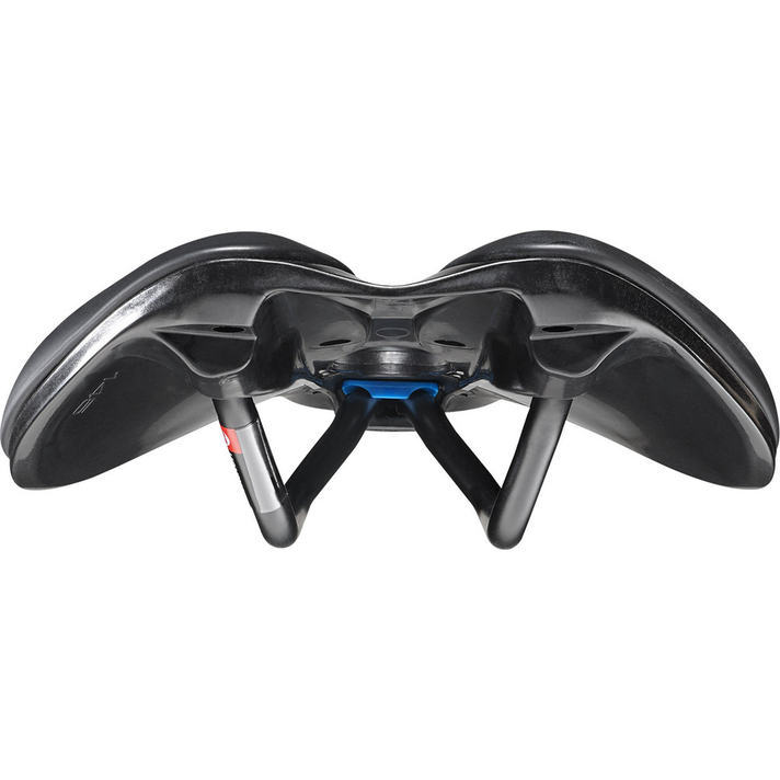 Selle Italia NOVUS Boost TM Superflow – Licht Racefietszadel met Gebogen Vorm, Verhoogde Vulling en Technische Microvezel – Maat L3, Zwart