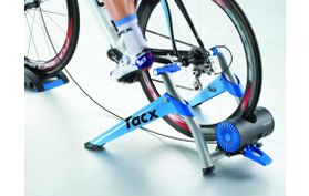 Tacx Booster T2500 Fietstrainer Demo  