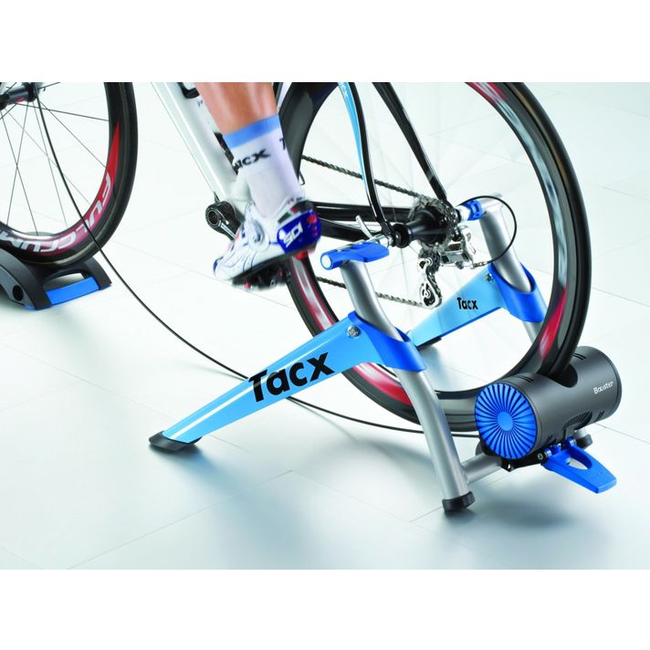 Tacx Booster T2500 Fietstrainer Demo  