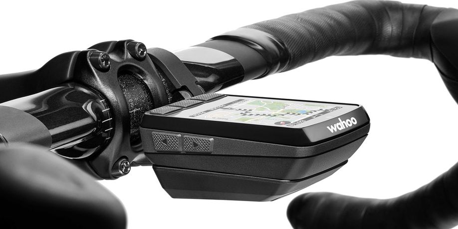 Wahoo Elemnt Bolt 3 op stuur gemonteerd met aero houder