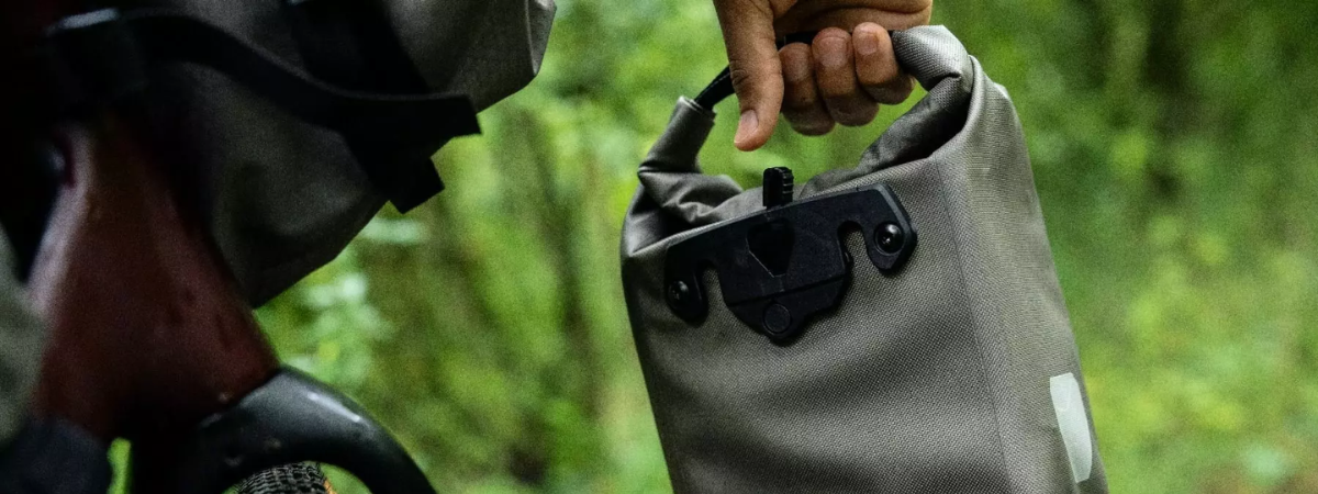 Rol- of vouwsluiting fietstas