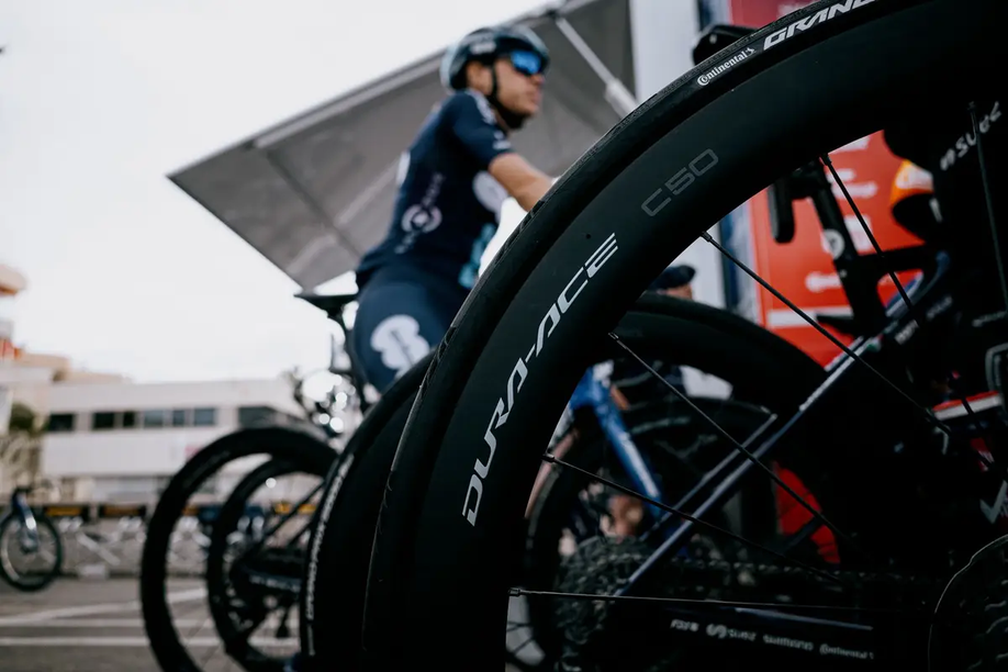 Close-up Dura Ace Wielen