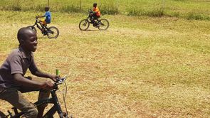 Inruilspektakel: update vanuit Uganda!