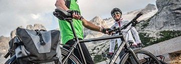 koopgids-hybride-fiets-accessoires-kleding