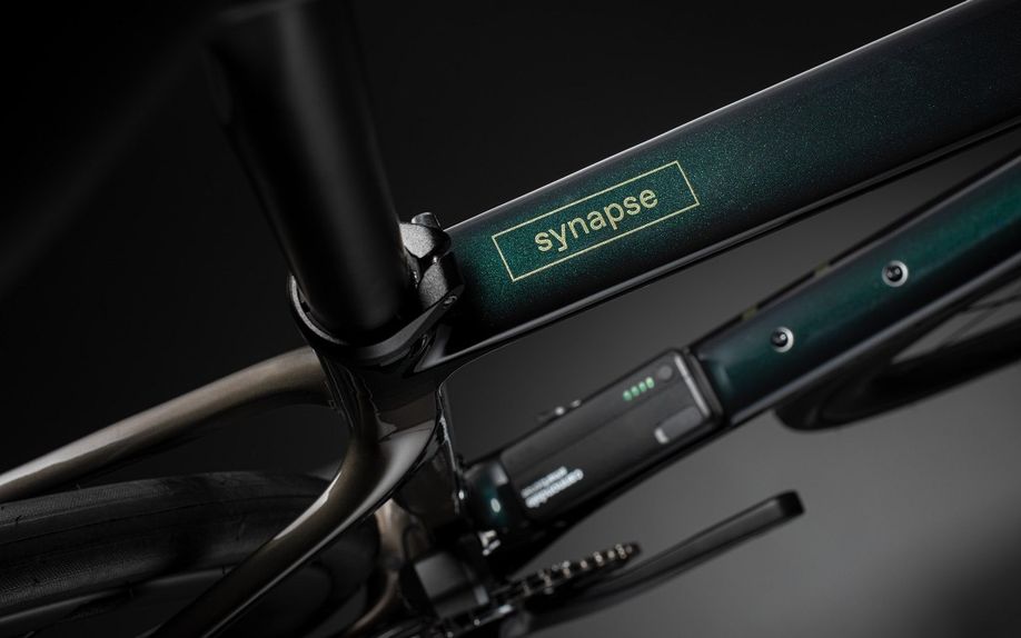 Cannondale Synapse Carbon 2022 close up