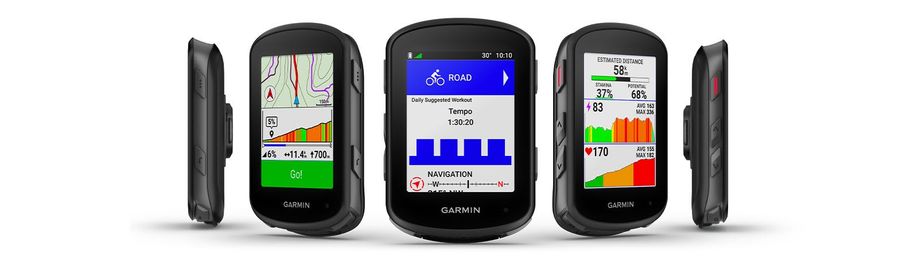 5x Garmin Edge 540 fietscomputer vanaf verschillende hoeken met verschillende gegevensschermen op witte achtergrond