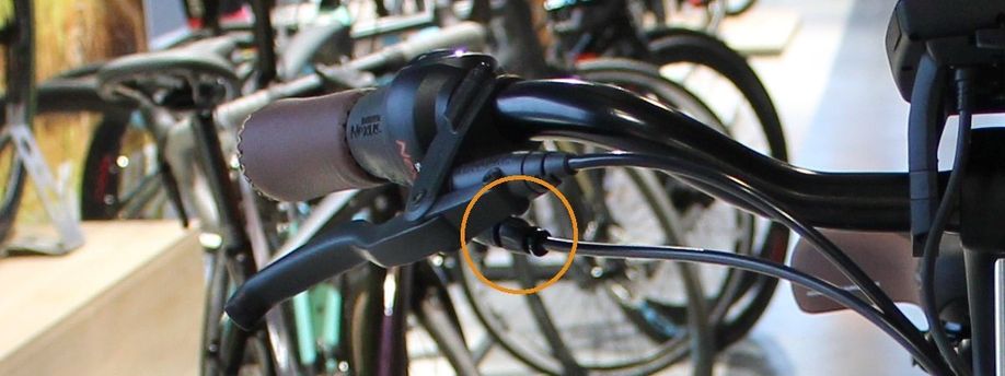 Stelnippel naafversnelling