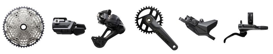 Onderdelen van Shimano Deore Di2; cassette, achterderailleur, crankstel, shifter en remhendel