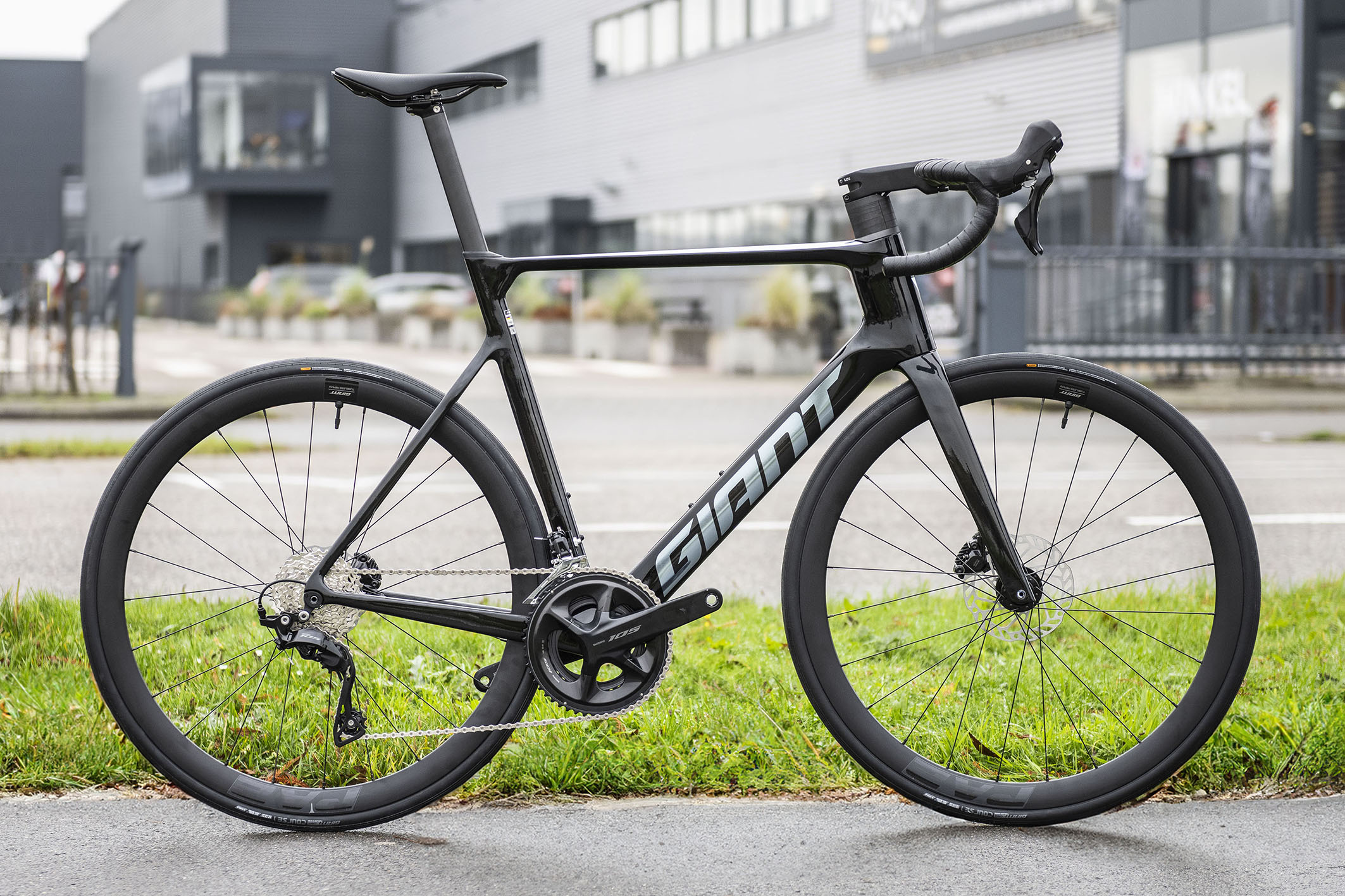 Giant Propel Advanced 2 2025 | 12GO Biking